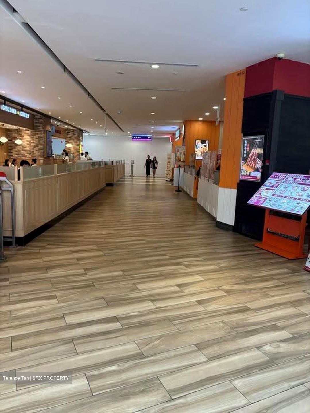 Kinex (D15), Retail #610075161
